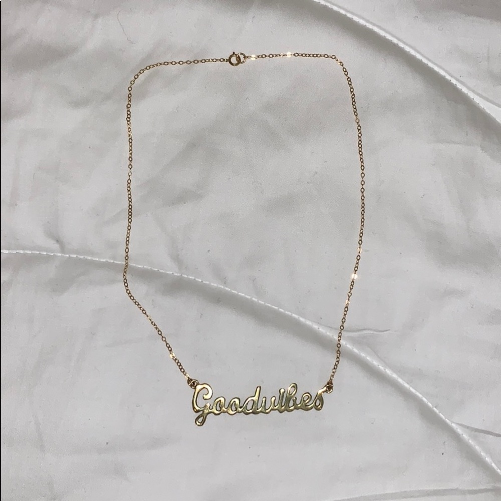 Good vibes gold necklace